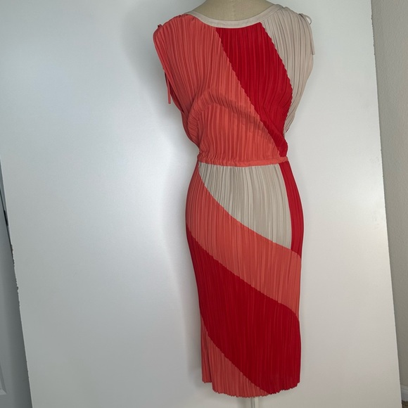 BCBGMaxazria color-block pleated midi dress medium - Picture 7 of 16